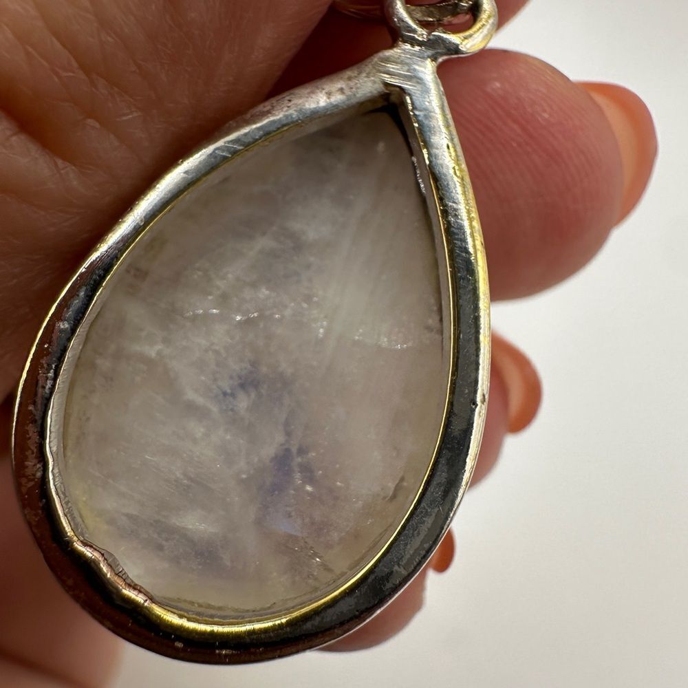 Stunning 16x23mm Moonstone cabochon pendant set in solid sterling silver! - Picture 5 of 10